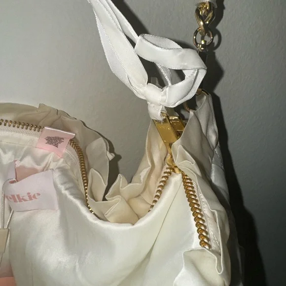 Selkie the vanilla pillow purse bag - Picture 7 of 8